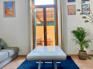 Appartements Appartement terrasse centre, : photos des chambres