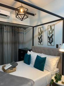 AIR RESIDENCES Makati Netflix plus 200 mbps digital door lock