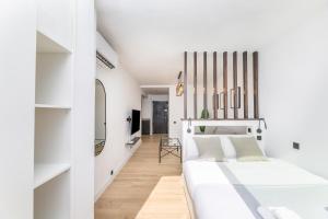 Beachfront PH Studio with amazing views RDR357