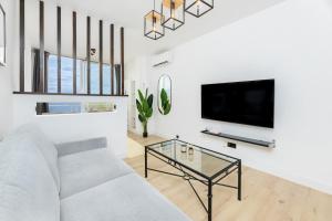 Beachfront PH Studio with amazing views RDR357