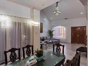 Tropical house