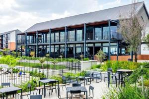 Modern Retreat in Waterfall Midrand with Pool & Restaurant