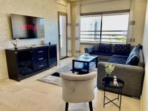 Cozy 2 Bedroom with 2 Balcony - Beach City Center - Charf