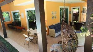 Casa de Praia em Condomínio no Guarujá