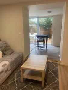 Appartements Appartement macon proche gare avec cours : photos des chambres