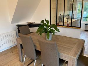 Little Paradise - Comfort and Quiet Getaway by the Eure