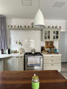 Lindissima casa na praia! Aqui você vai se sentir em casa!