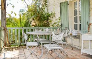 Maisons de vacances Awesome Home In Montaut With Wifi : photos des chambres