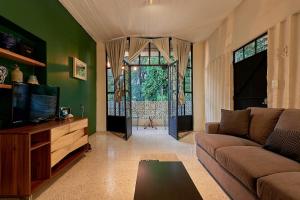 La Mina Beauty great location & comfort