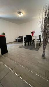 Appartement au calme avec piscine et terrasse