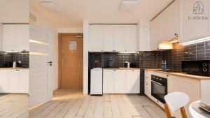 Flatbook - City Center SPA Apartments Waterlane Island