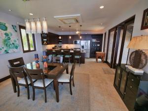 Eagle Ray - A Luxurious Waterfront Villa,