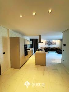 Panorama 5 - Malabata Hills