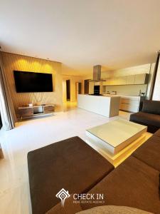 Panorama 5 - Malabata Hills