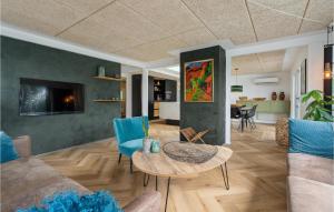 Awesome Home In Børkop With Wifi