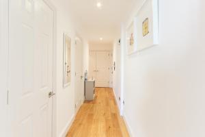 Elegant 2bd Flat in Brighton Marina - Free Parking