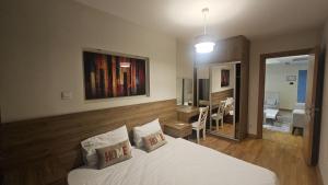 Taksim Perfect Residence Pool Sauna Access