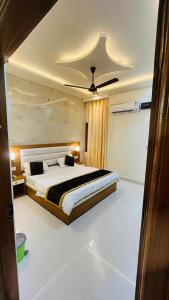 shri raman niwas near bankey bihari