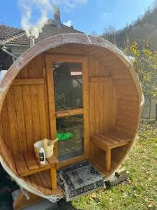 Casa- viata la tara - Vaţa de Jos