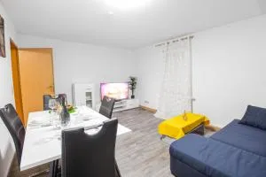 F&F Suites Ilsfeld OG, zentrale Lage, Autobahnnähe & kostenfreie Privatparkplätze - Ilsfeld