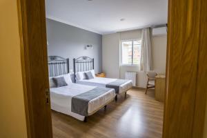 Twin Room room in Hotel Alpina