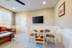 1 BR Apartment Near Holyoke Medical Center and WiFi