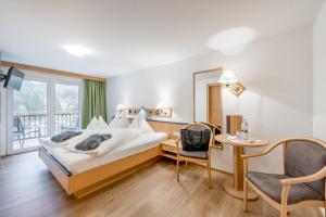 Small Double Room room in Alpenhotel Zimba