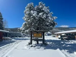Historic Mora Inn & RV Park - Rociada