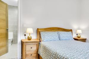 BayView Lodge 3-Bedroom Sea View Apartment