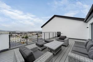 BayView Lodge 3-Bedroom Sea View Apartment