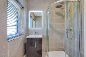 BayView Luxury 4 Bedroom Penthouse