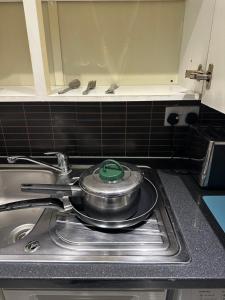 The Peacock studio 7 mins from Luton airport