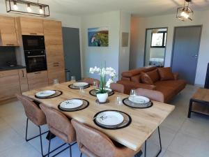 Maisons de vacances Gite au coeur de Senneville : photos des chambres