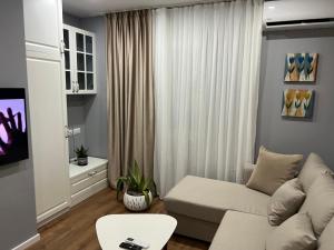 Francis Apartment no4