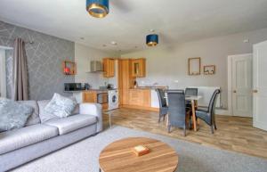 Countryside Annexe, with hottub, sleeps up to 4