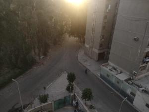 Room next to the airport and bus