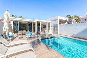 Bungalow with private pool