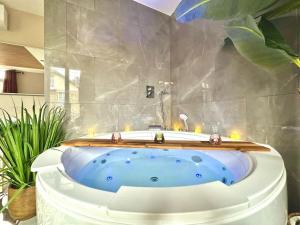 Appartements Suite Love & Relax : Appartement 1 Chambre