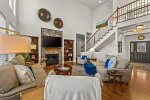 North Gate Getaway - Pet Friendly - Game Room - Gleneagle