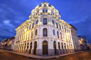 Parc Royal Suites Hotel