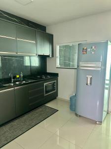 Casa alto padrão - Praia da Pinheira - 300m do mar