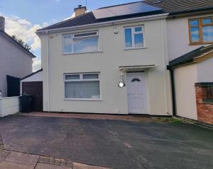 Golden Plush Suites - Beautiful luxury 3 bed house in Leicester