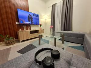 TWIN LAKES TAGAYTAY BELVEDERE condo apartment with Over-looking