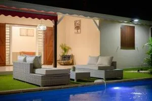 Villa Aïoli confortable avec piscine - Duzer