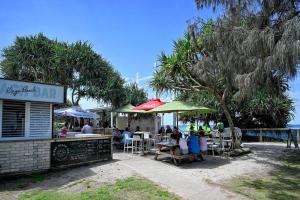 Coastal Comfort, Relaxing Kings Beach Retreat