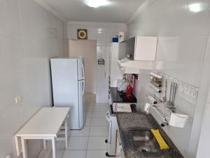 Apartamento Gulilhermina Praia Grande com Internet