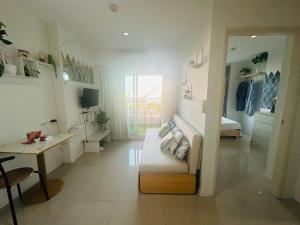 Seaview beach room Lumpini-pool and gym face to ocean