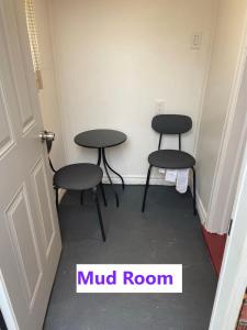 BUDGET Quad Room with En Suite Bathroom 36B
