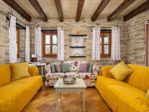 Villa in Banki with Private Pool near Marea Beach