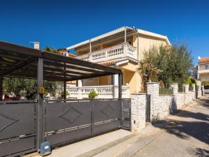 Apartment in Pore near padici Beach